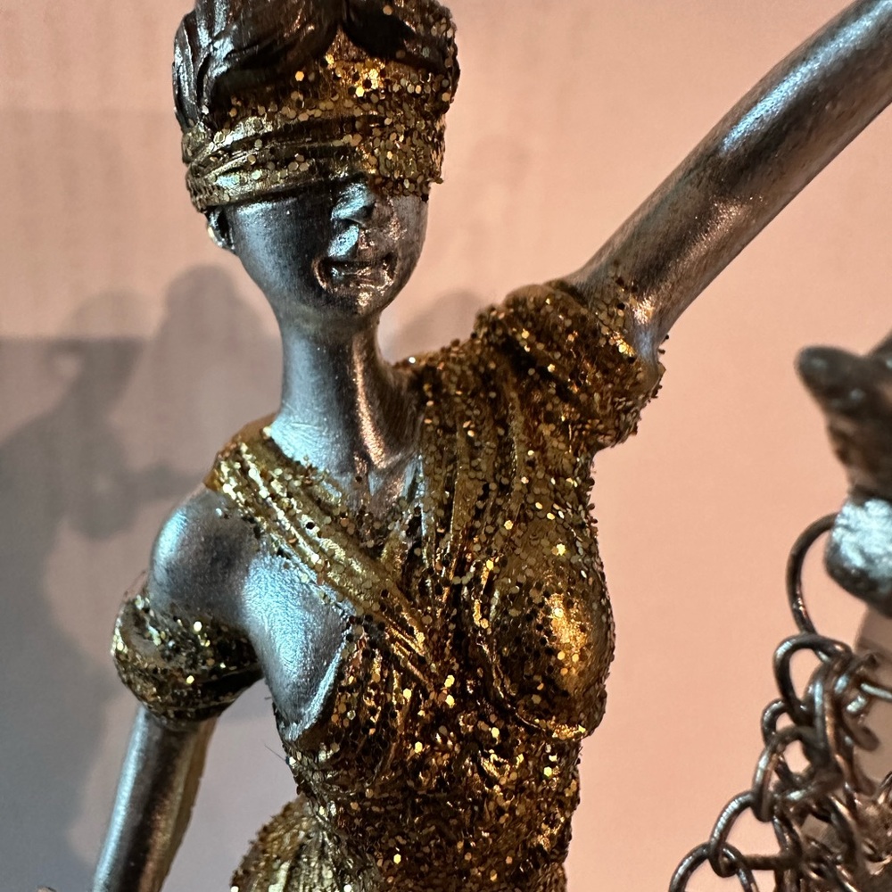⚖️ Elegant Gold and Silver Lady Justice Figurine - Picture 5 of 7